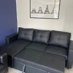 Citylink Retreat With Metro Access, Free Parking, Near Airport