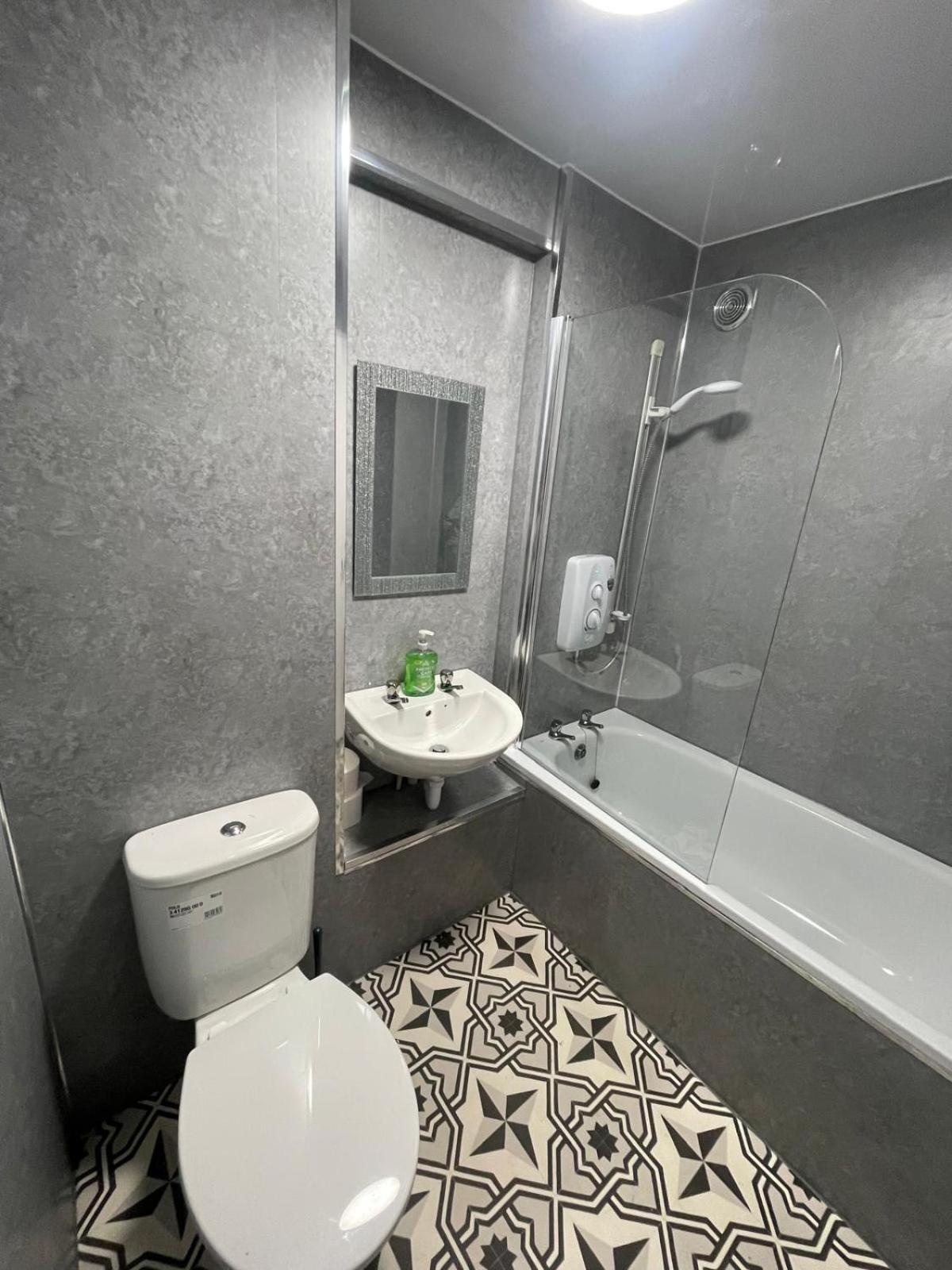 Apartment Citylink Retreat With Metro Access, Free Parking, Near Airport